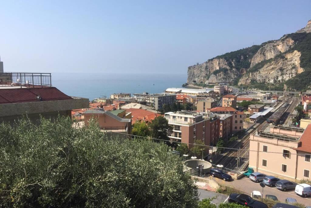 Casa Matilde - Appartamento Vista Mare - Con Posto Auto Finale Ligure Dış mekan fotoğraf