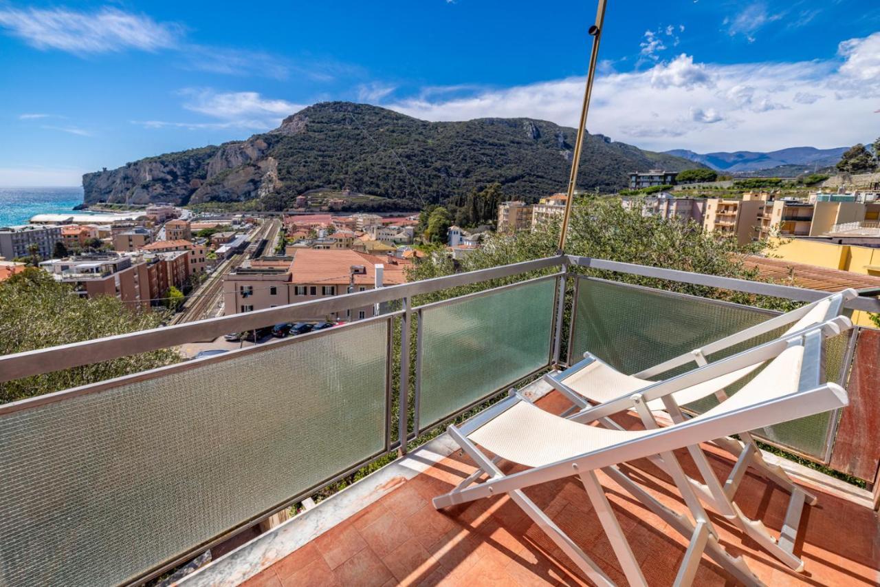 Casa Matilde - Appartamento Vista Mare - Con Posto Auto Finale Ligure Dış mekan fotoğraf